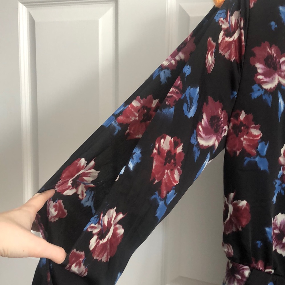Floral Romper - Picture 4 of 5